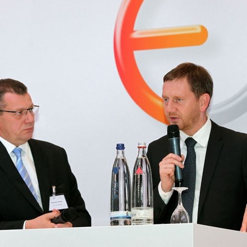UKA diskutiert mit ostdeutscher Politik und Energiebranche. Foto: Claudia Koslowski/PIXAPOOL 